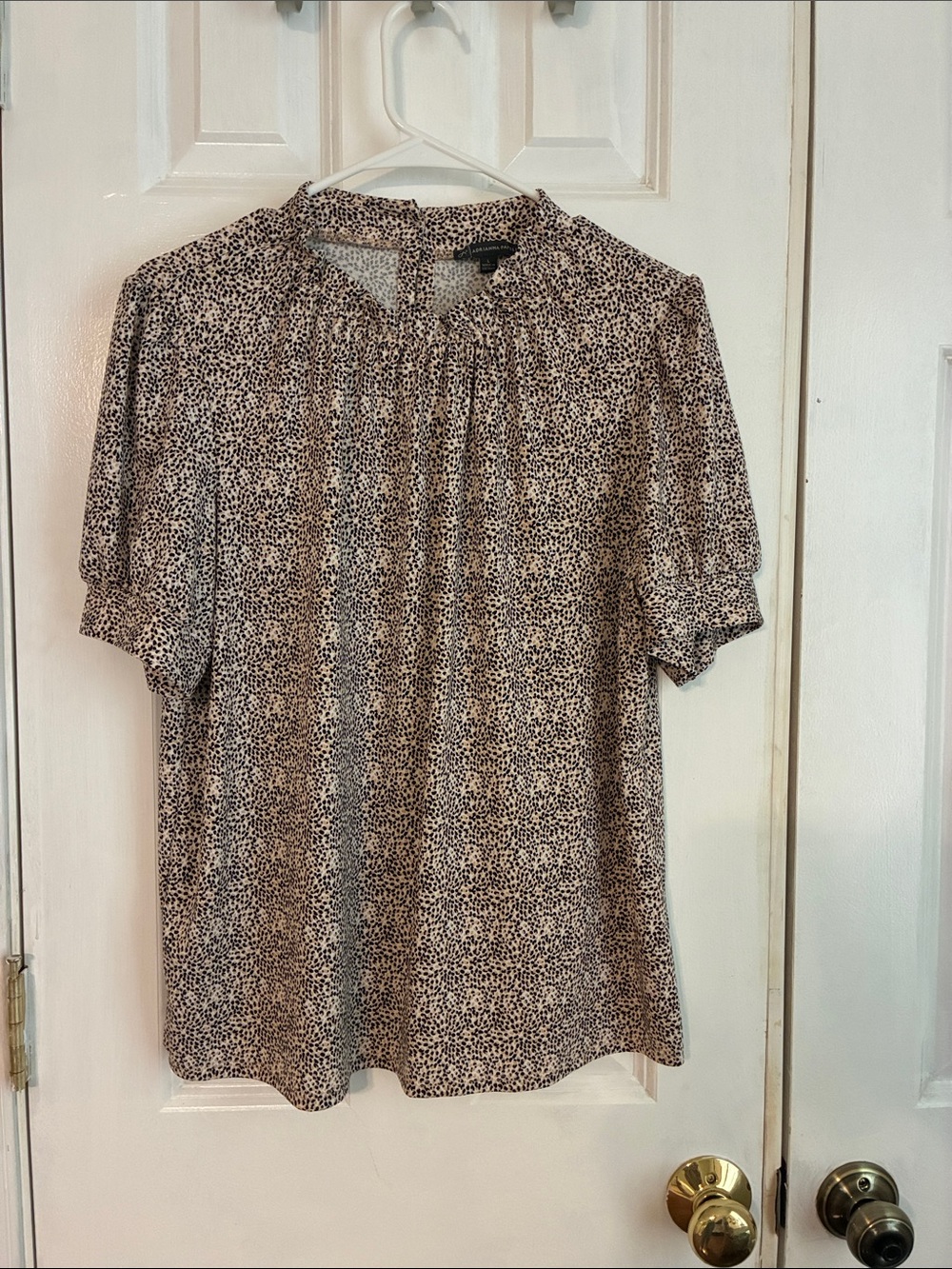 Adrianna Papell Beige and Black Animal Print Short Sleeve Blouse